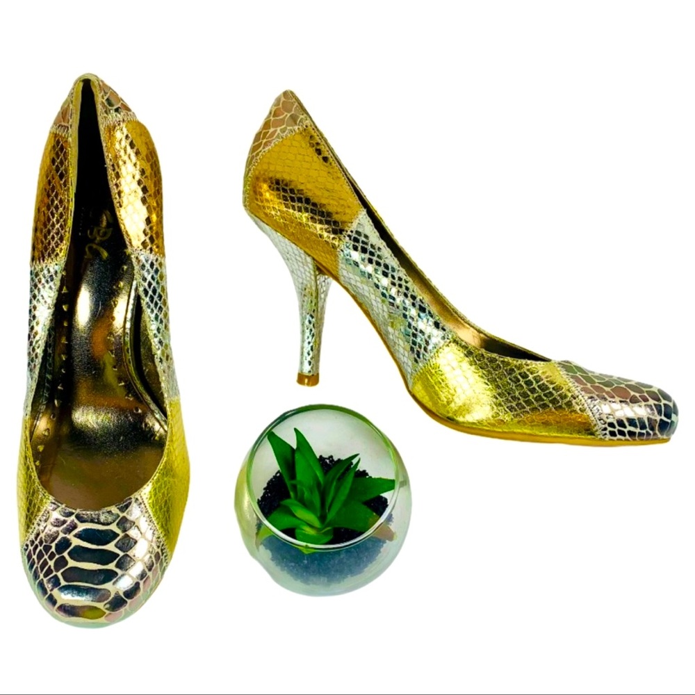 BCBG Paris silver gold snake skin leather heels round toe disco size 8